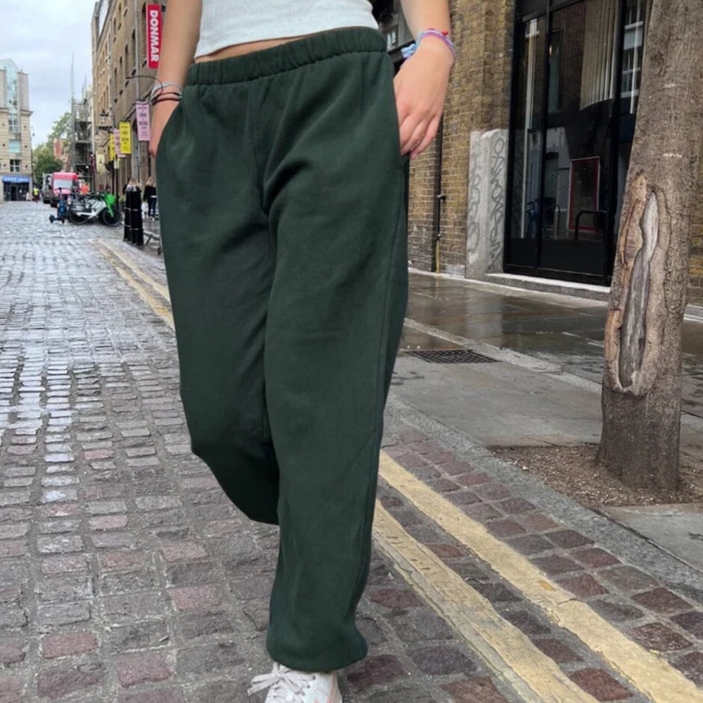 Brandy Melville Rosa Sweatpants